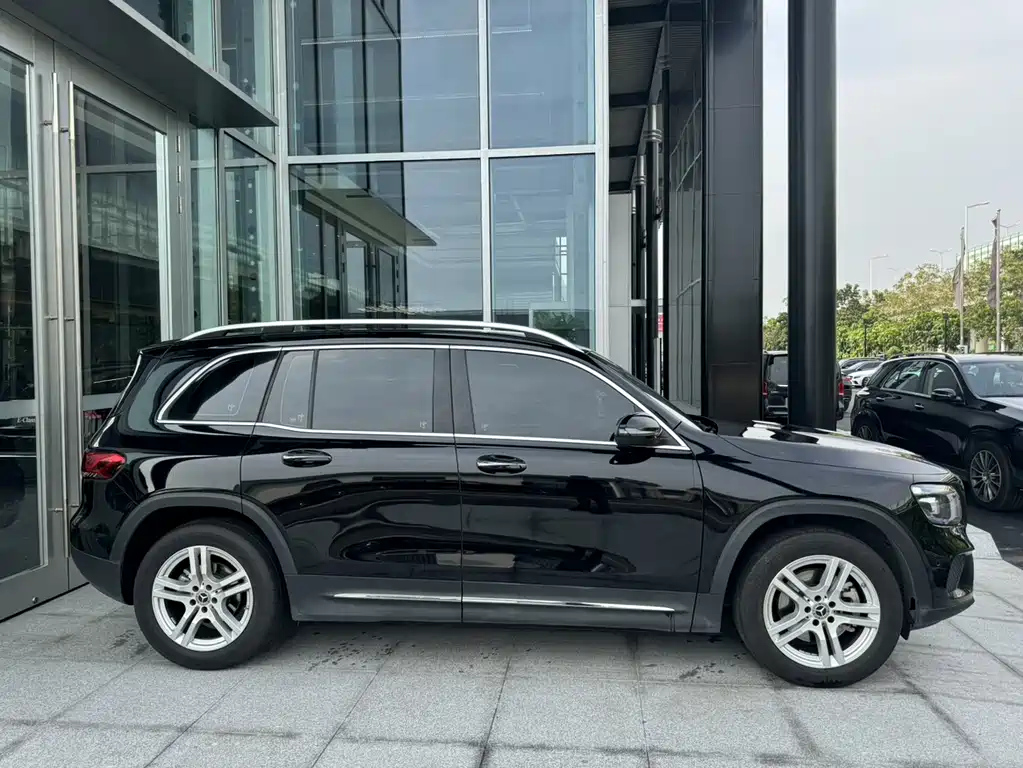 MERCEDES BENZ GLB 2022