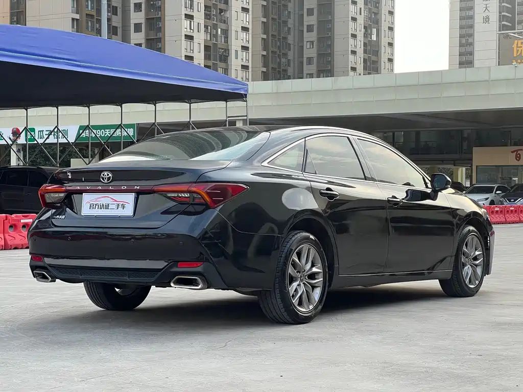 TOYOTA AVALON 2020