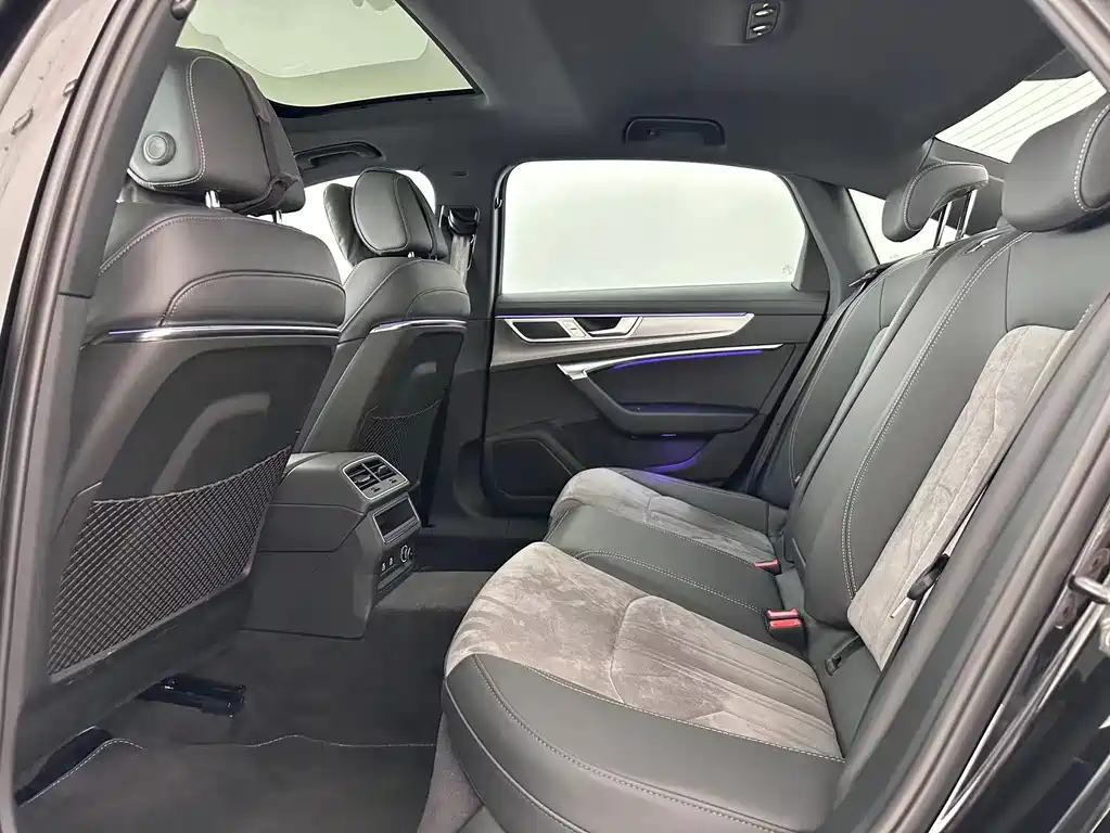 AUDI A6L 2023