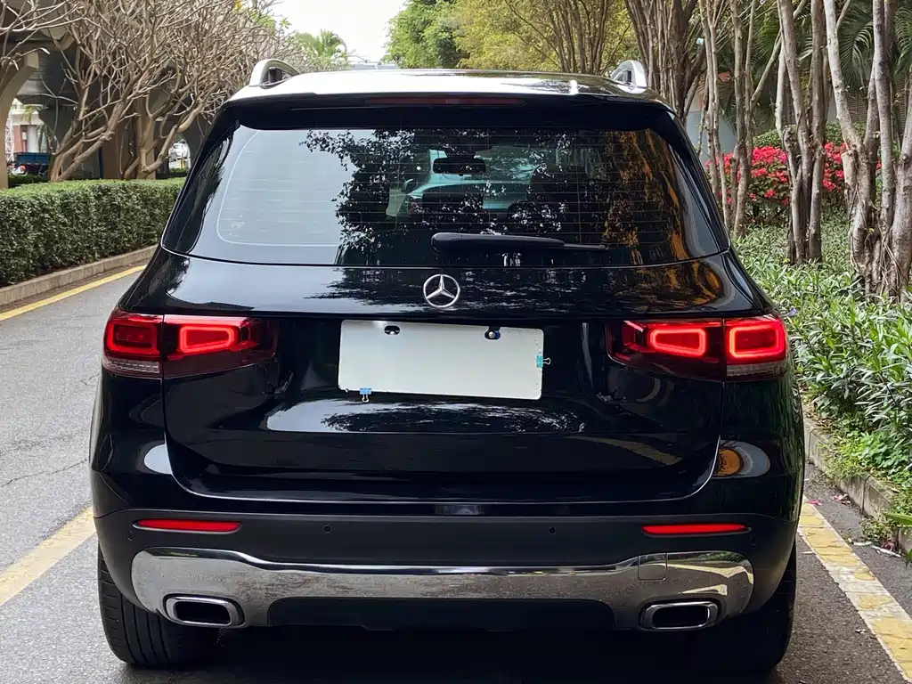 MERCEDES BENZ GLB 2021