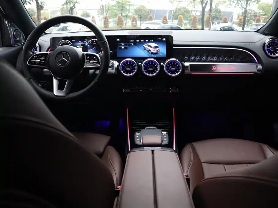 MERCEDES BENZ GLB 2023