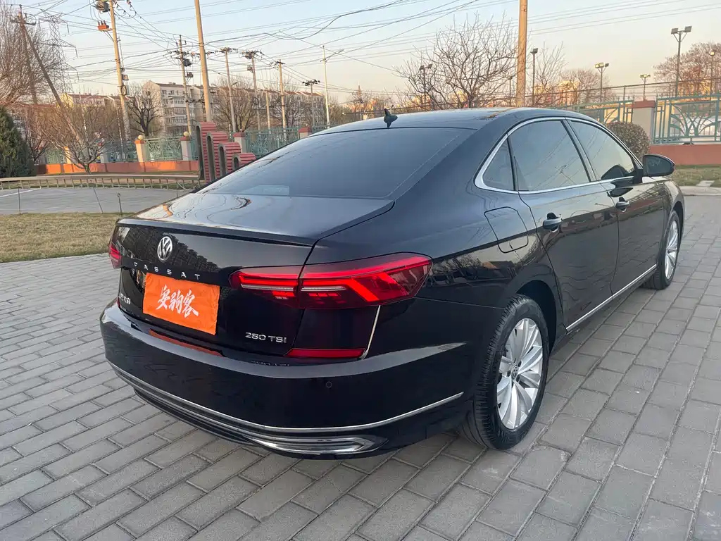 VOLKSWAGEN PASSAT 2020