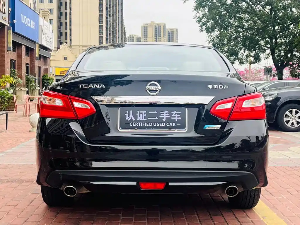 NISSAN TEANA 2019