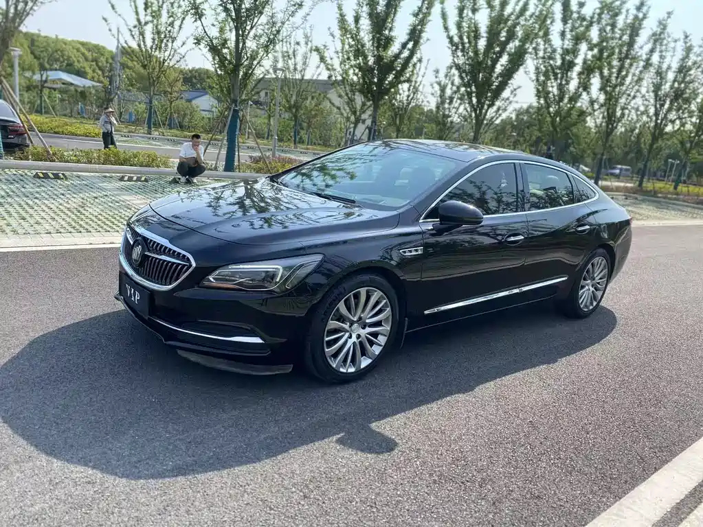 BUICK LACROSSE 2018