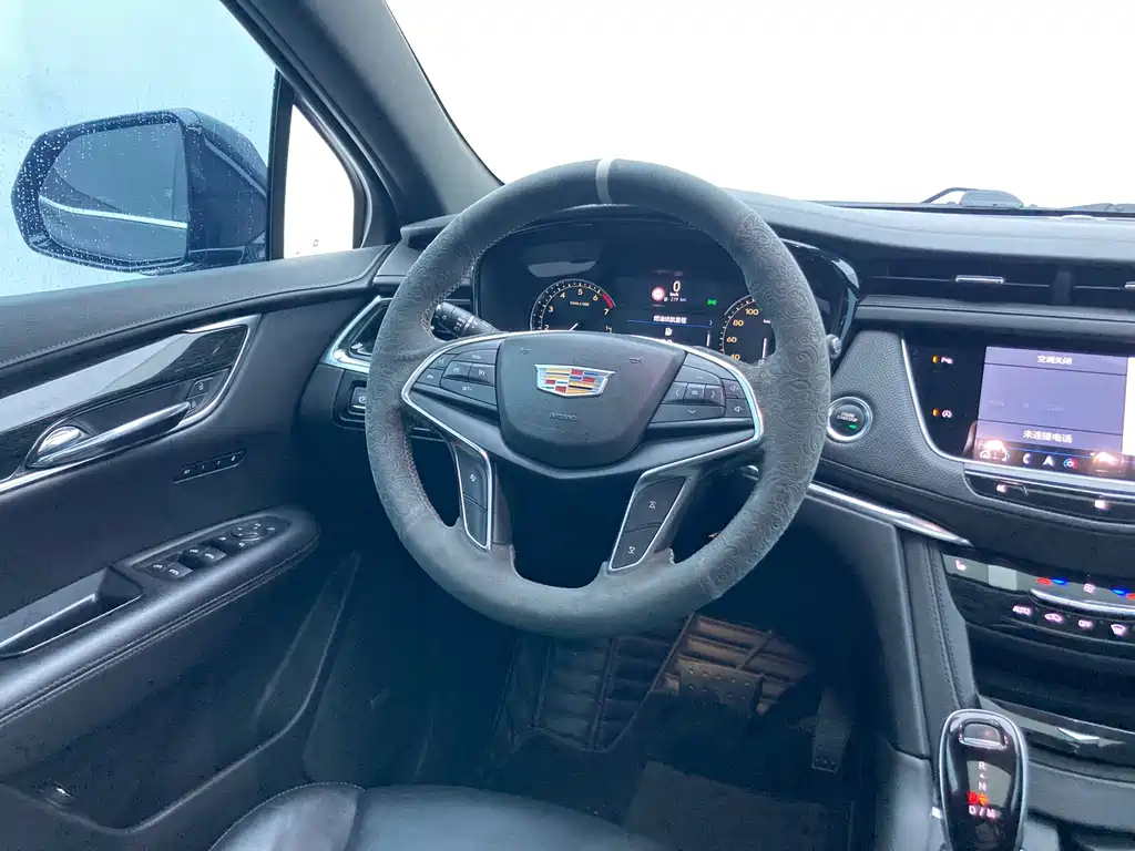 CADILLAC XT5 2020