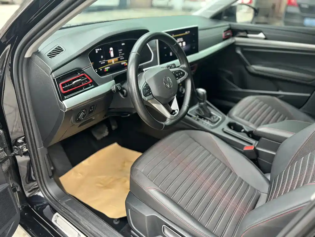 VOLKSWAGEN LAVIDA 2022