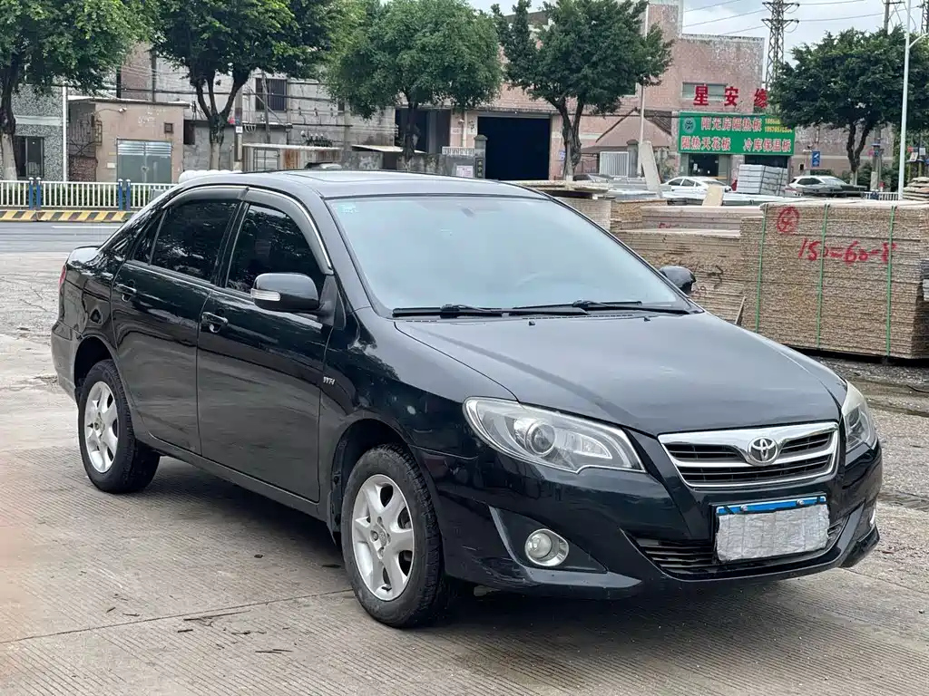 TOYOTA COROLLA 2013