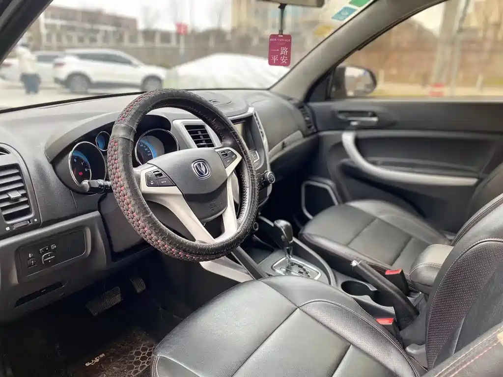 CHANGAN CS35 2015
