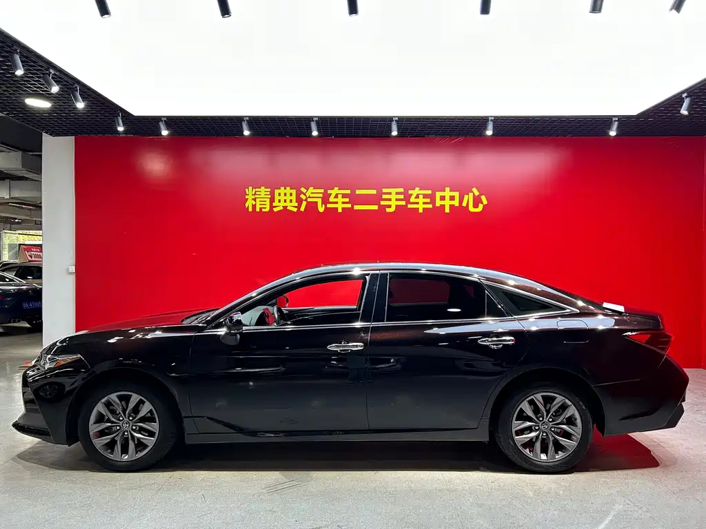 TOYOTA AVALON 2021