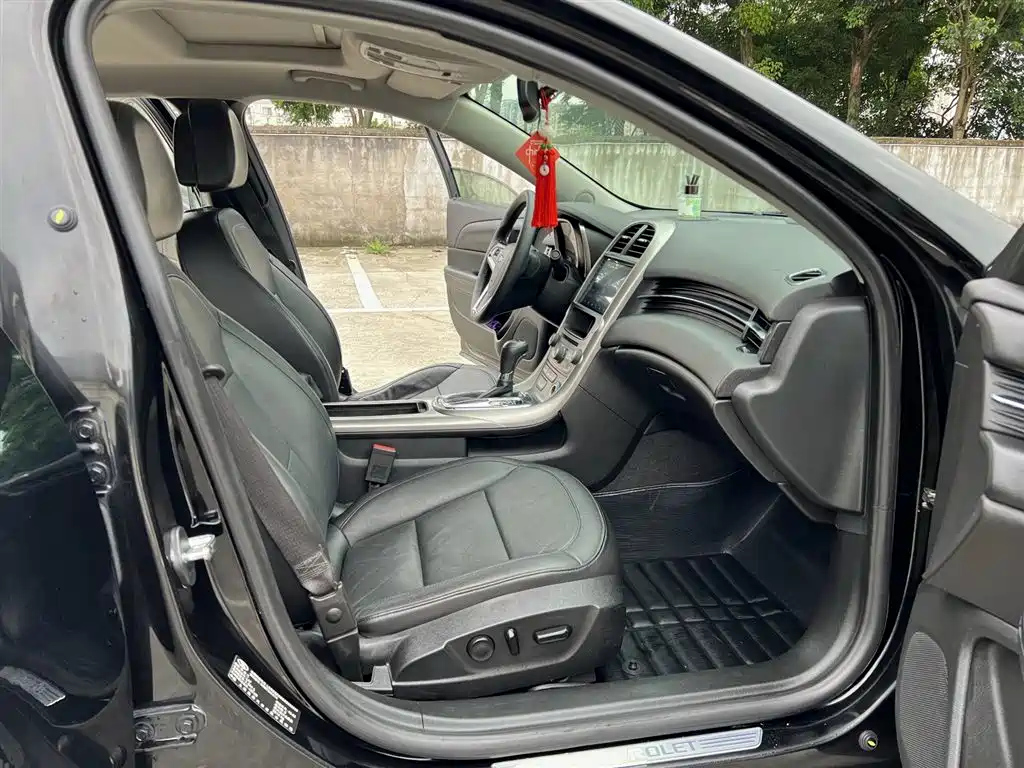 CHEVROLET MALIBU 2012