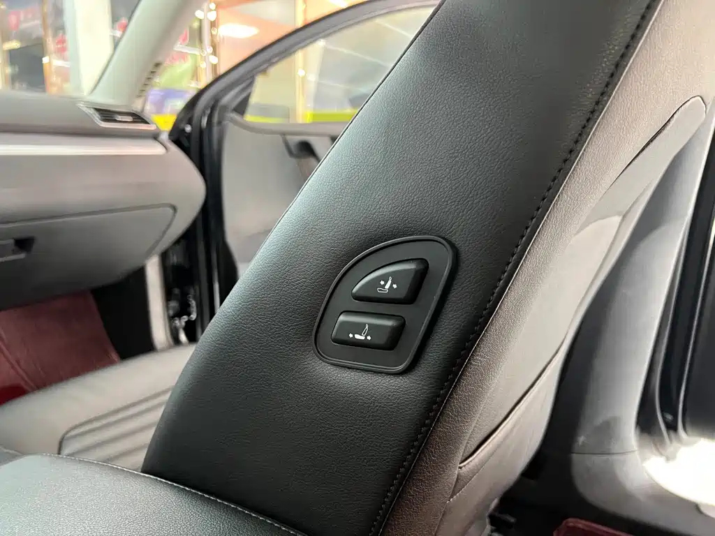 VOLKSWAGEN MAGOTAN 2016