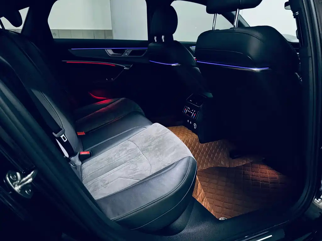 AUDI A6L 2023
