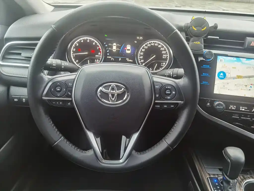 TOYOTA CAMRY 2020