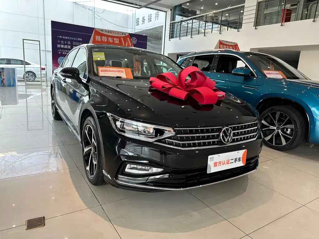 VOLKSWAGEN MAGOTAN 2023