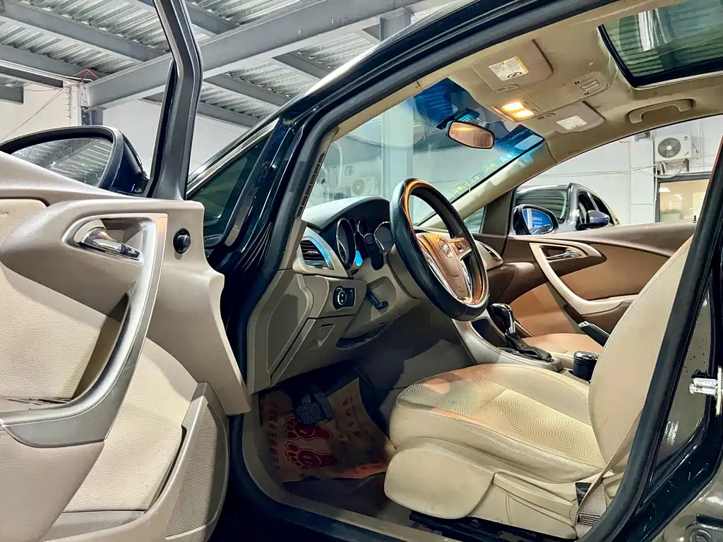 BUICK EXCELLE 2012
