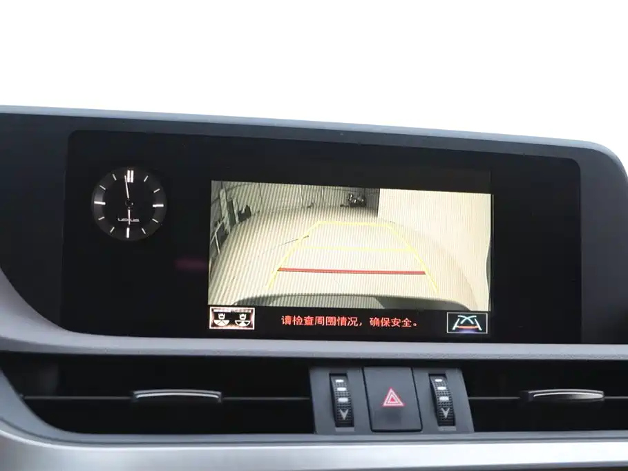LEXUS ES 2021