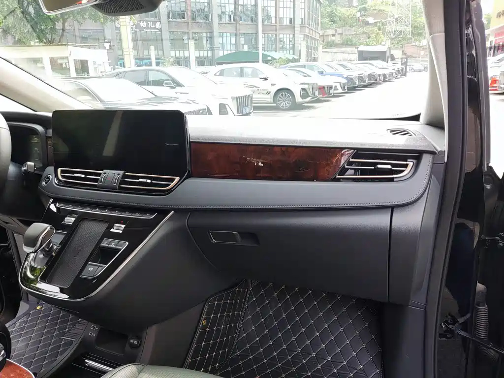 HONGQI HQ9 2023