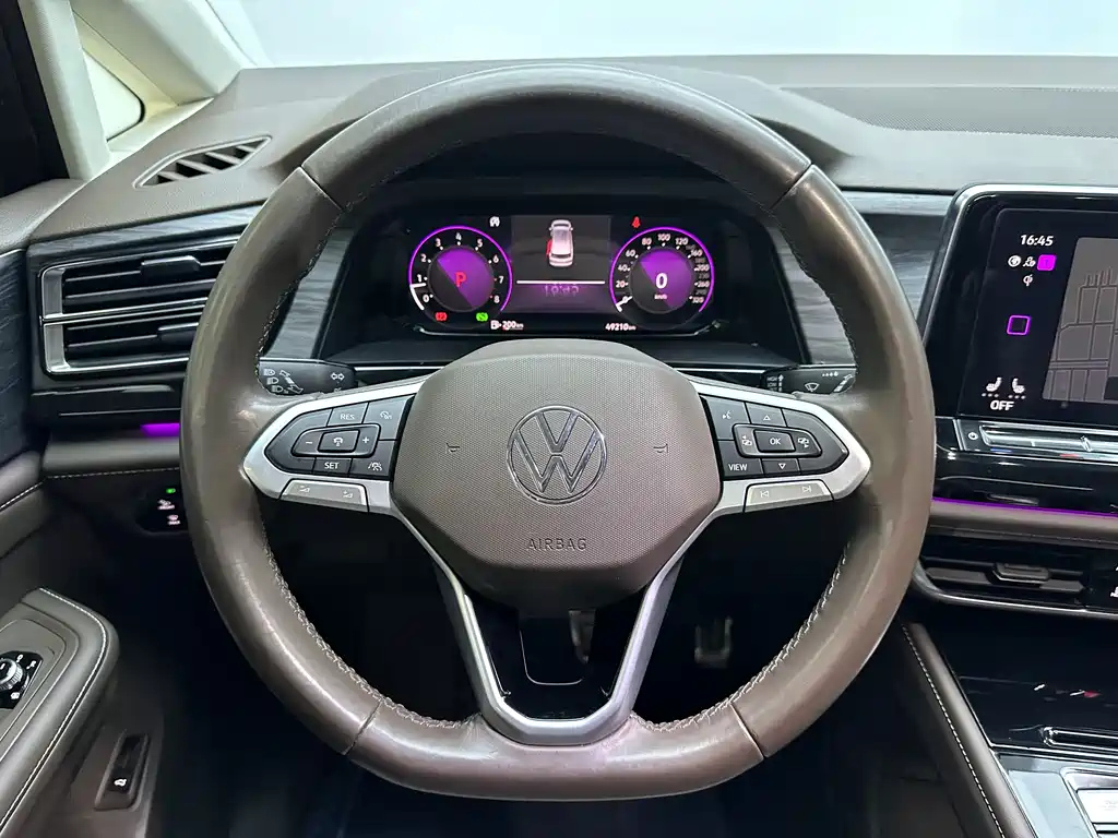 VOLKSWAGEN VILORAN 2022