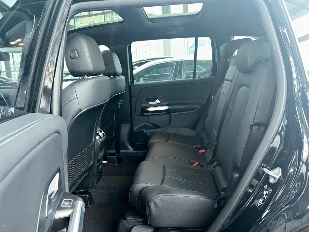 MERCEDES BENZ GLB 2022