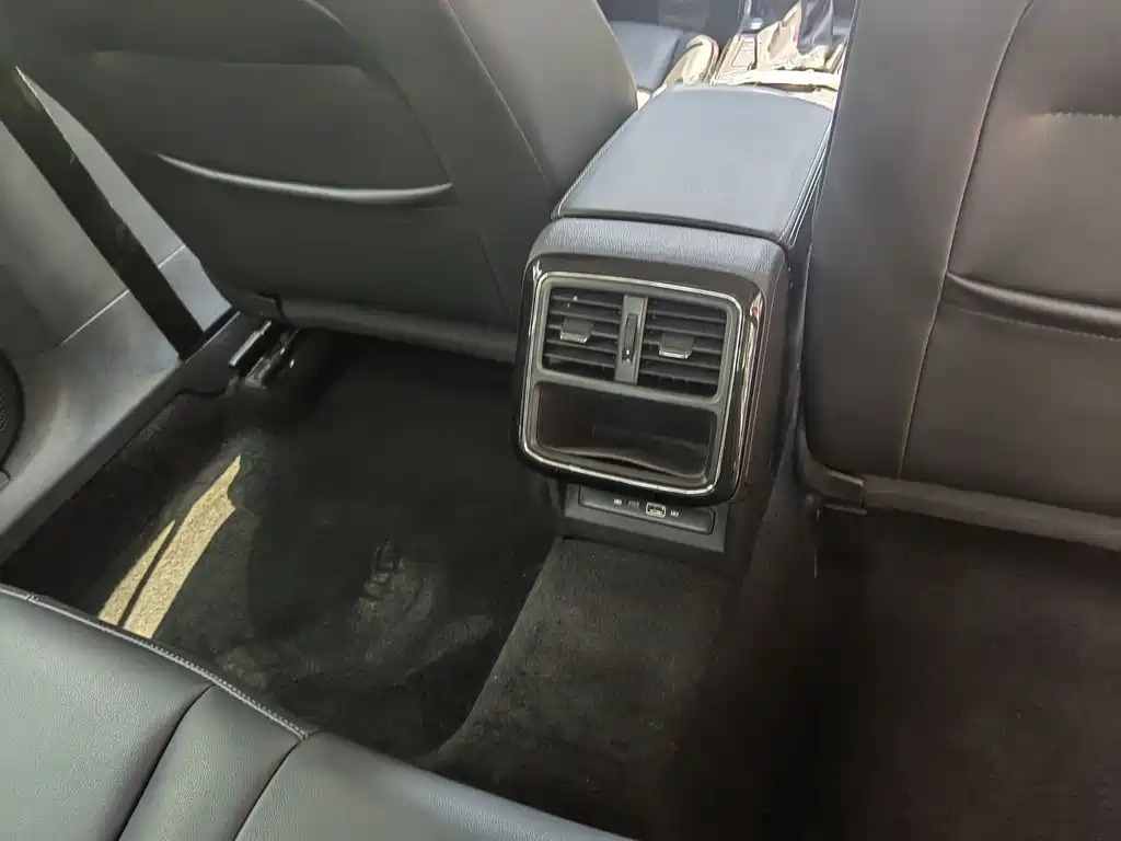 VOLKSWAGEN PASSAT 2021