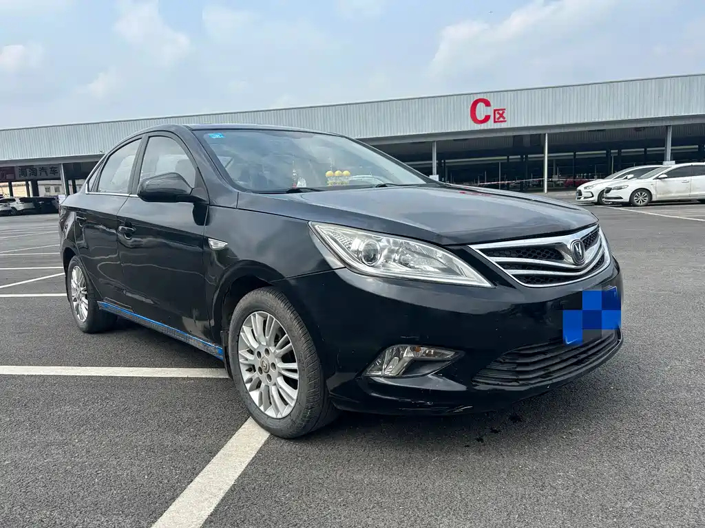 CHANGAN EADO 2013