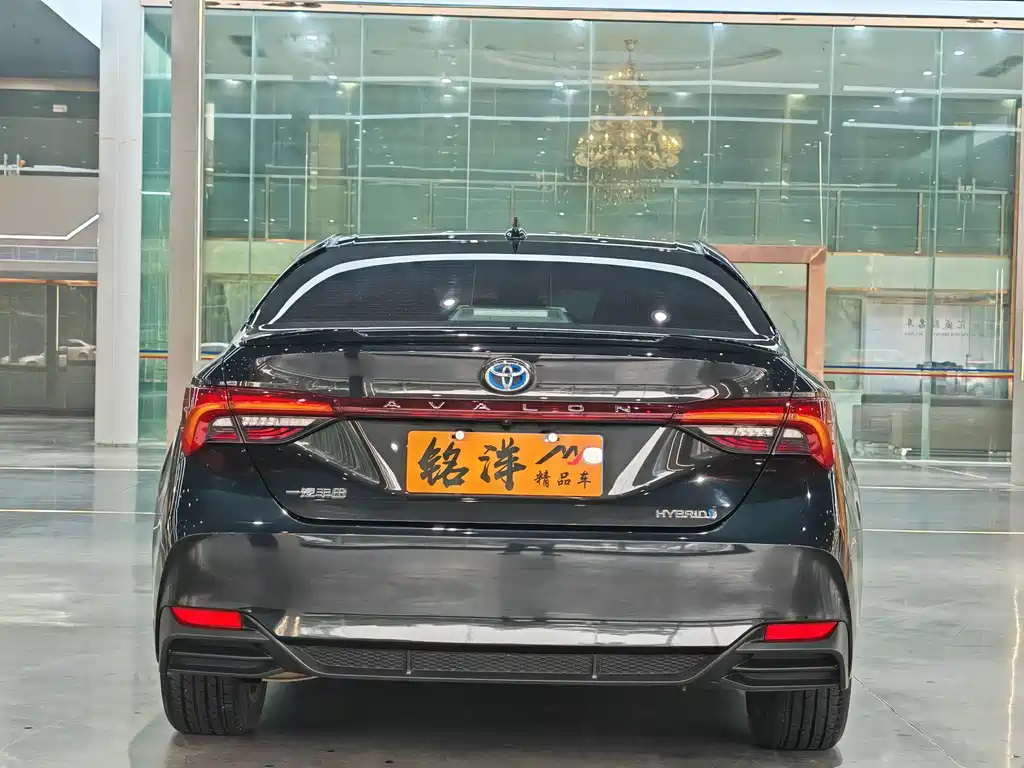 TOYOTA AVALON 2022