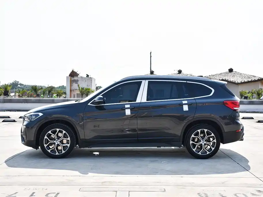 BMW X1 2021