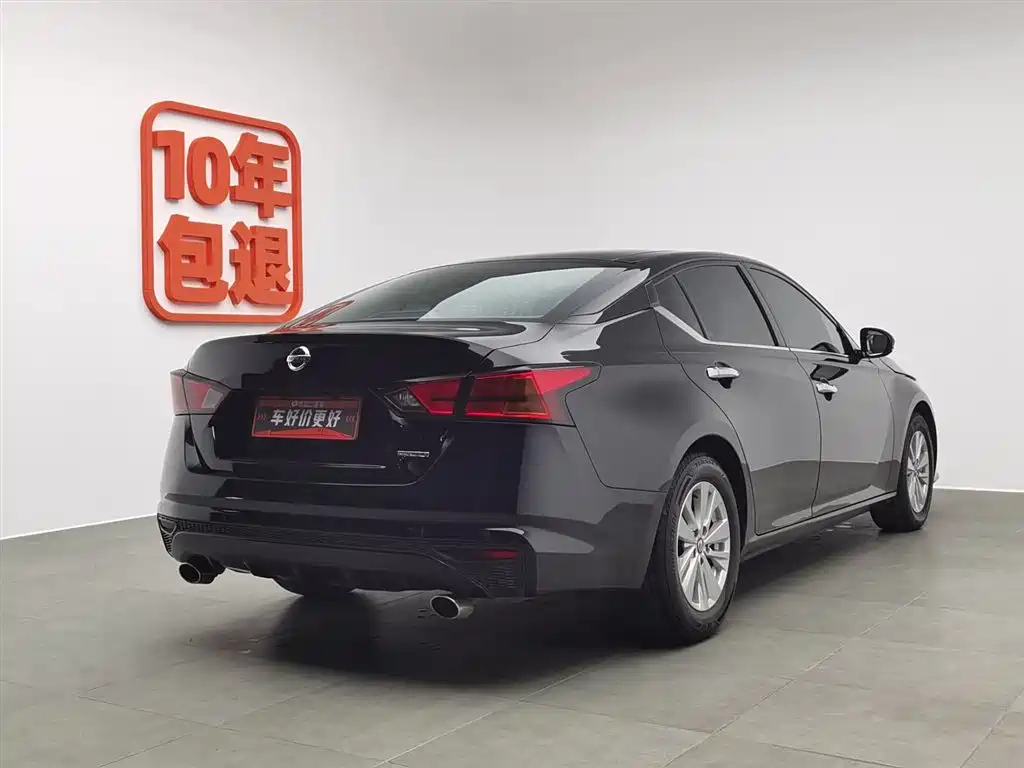 NISSAN TEANA 2020