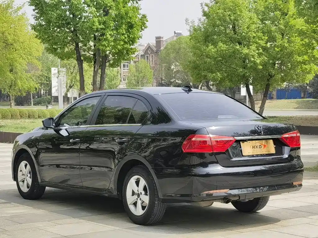 VOLKSWAGEN LAVIDA 2017