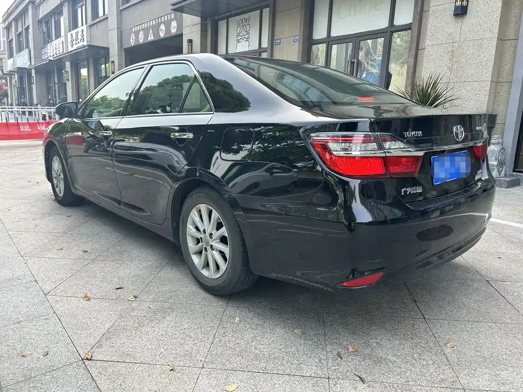 TOYOTA CAMRY 2016
