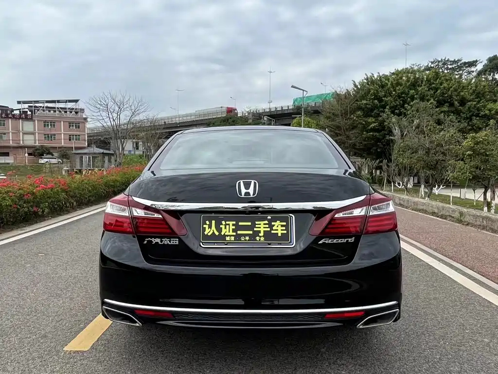 HONDA ACCORD 2018