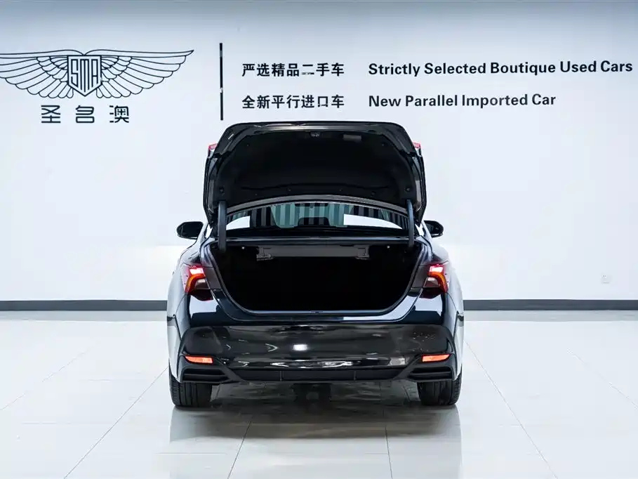 TOYOTA AVALON 2022