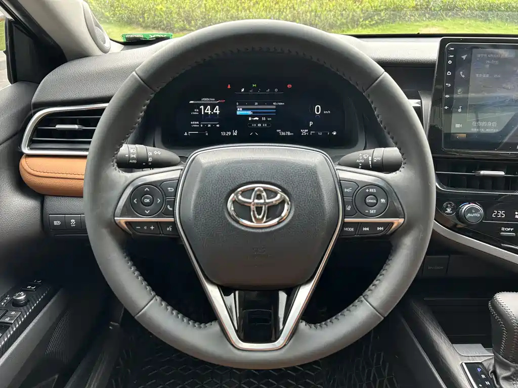 TOYOTA CAMRY 2021