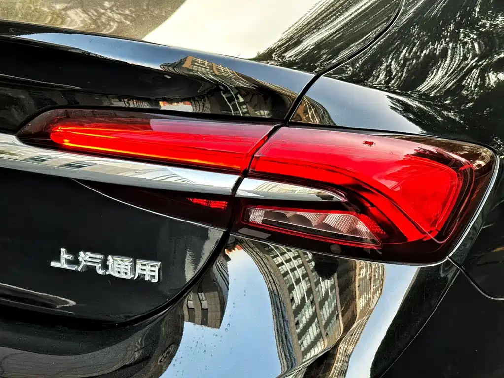 BUICK LACROSSE 2020