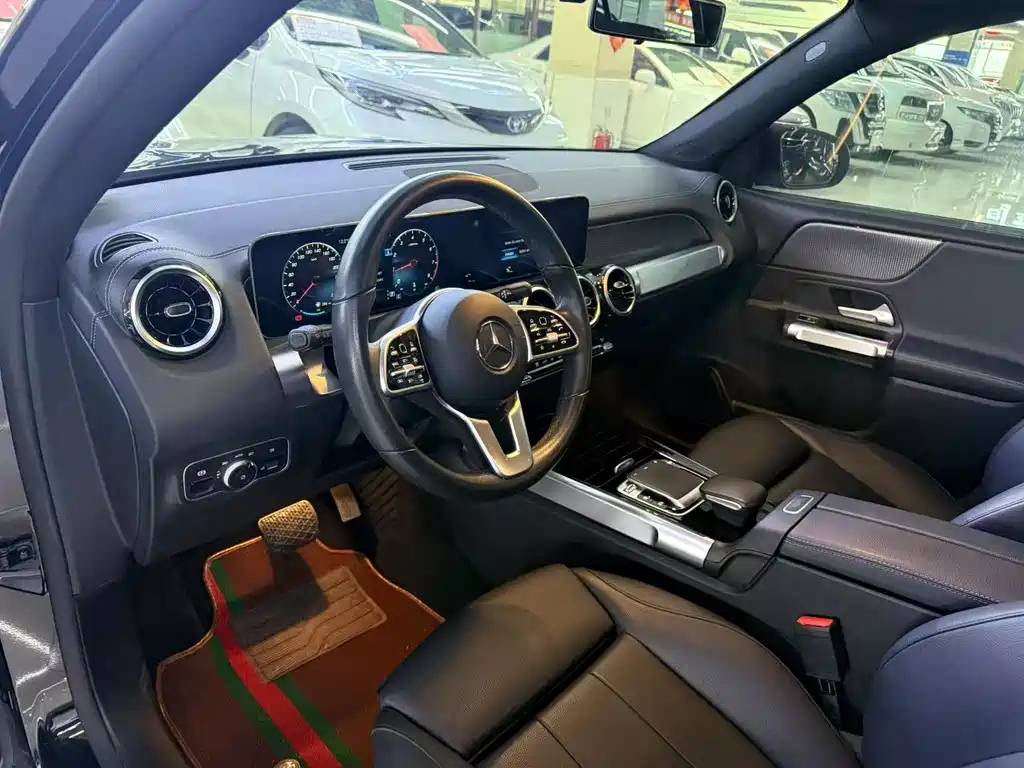 MERCEDES BENZ GLB 2020