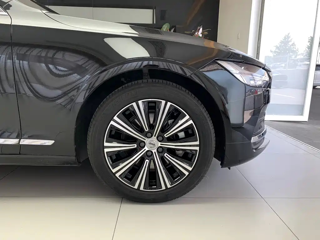 VOLVO S90 2021
