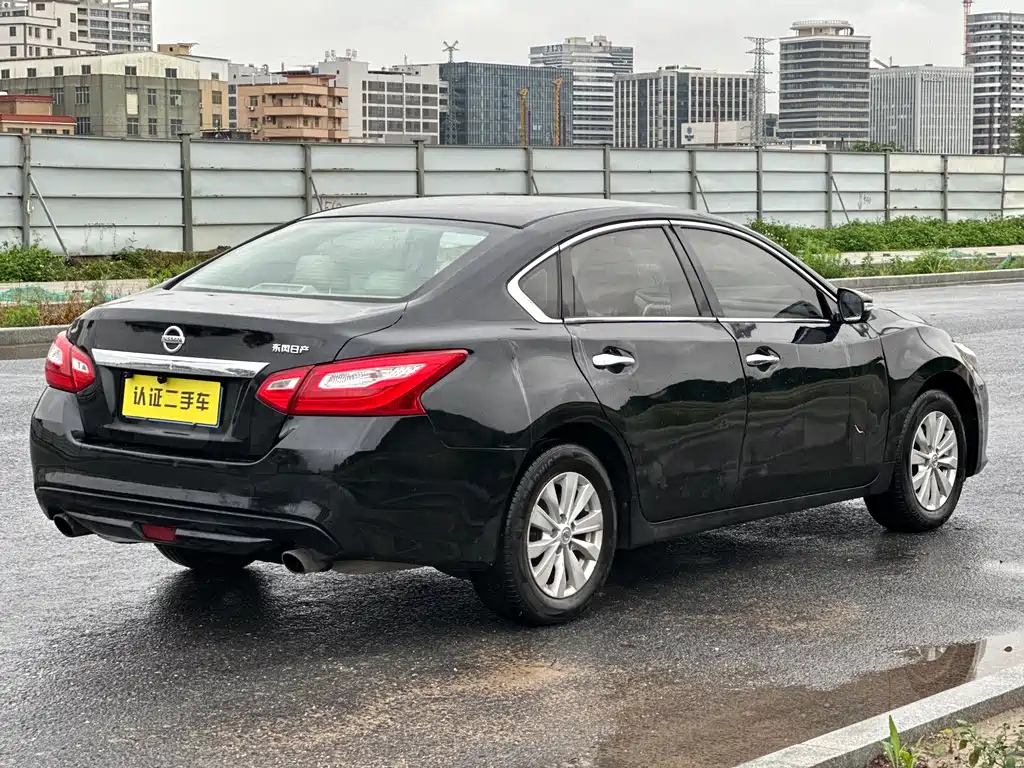 NISSAN TEANA 2016