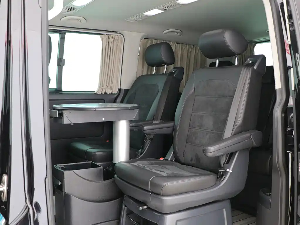 VOLKSWAGEN MULTIVAN 2019