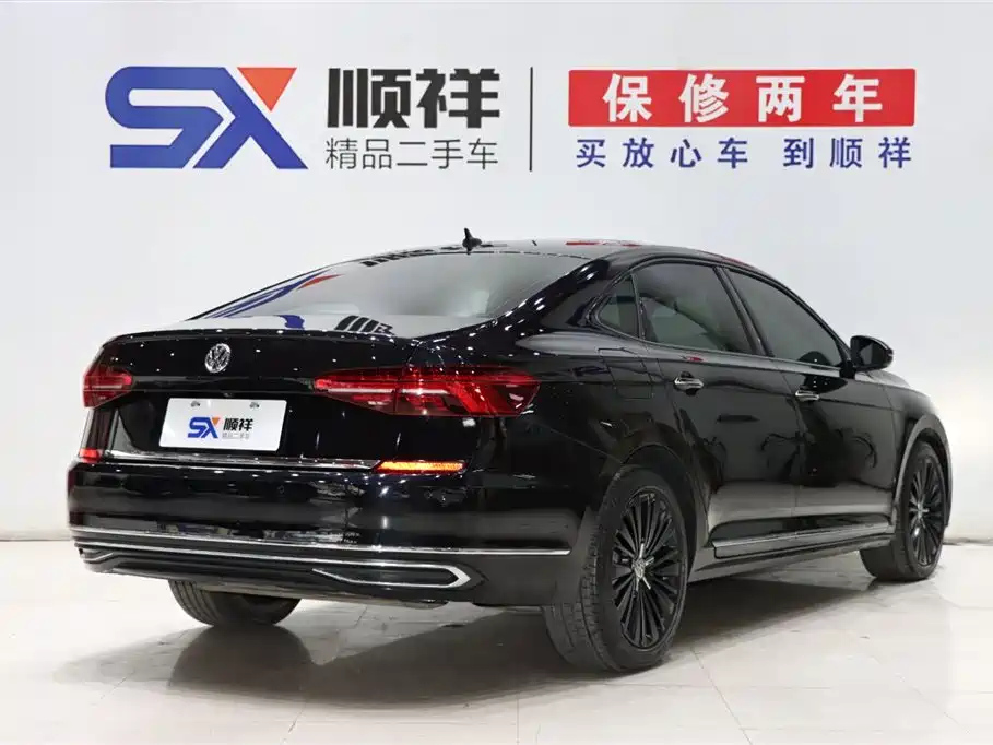 VOLKSWAGEN PASSAT 2019