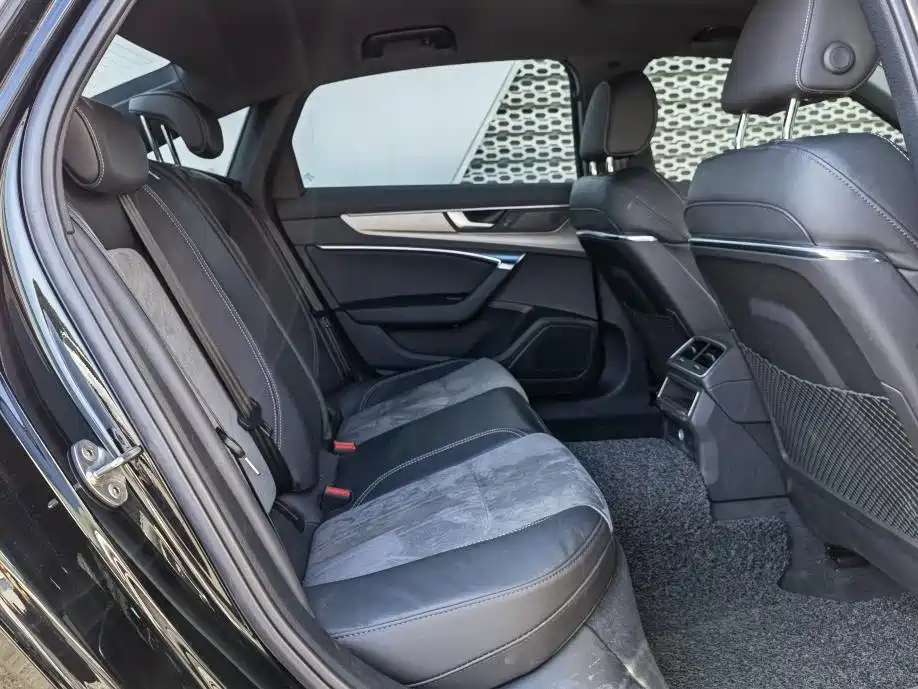 AUDI A6L 2020