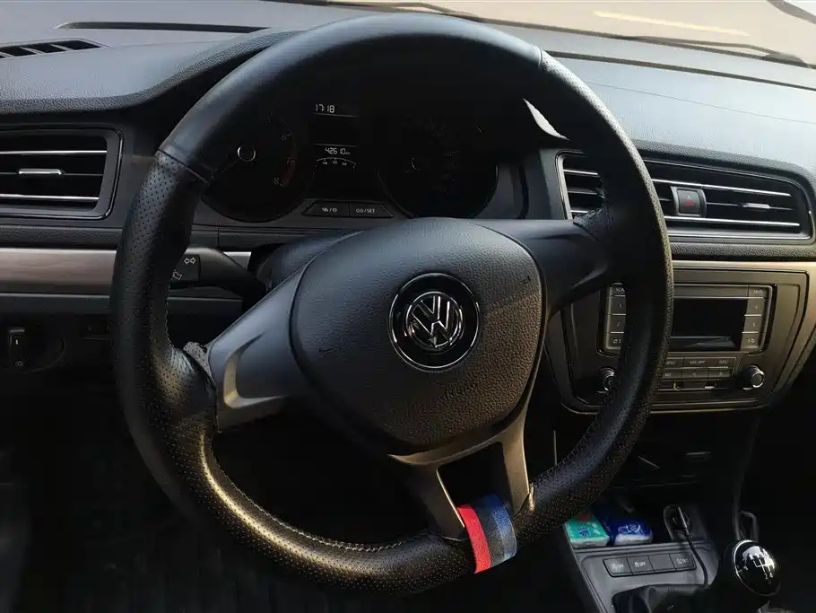 VOLKSWAGEN LAVIDA 2021