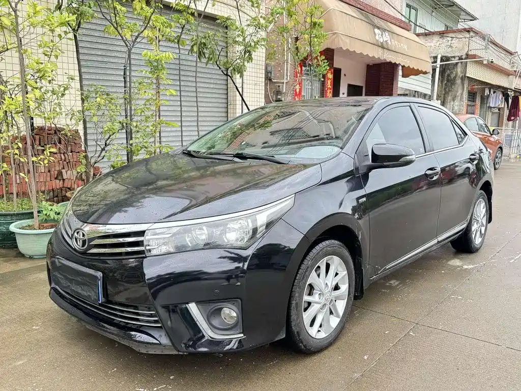 TOYOTA COROLLA 2014