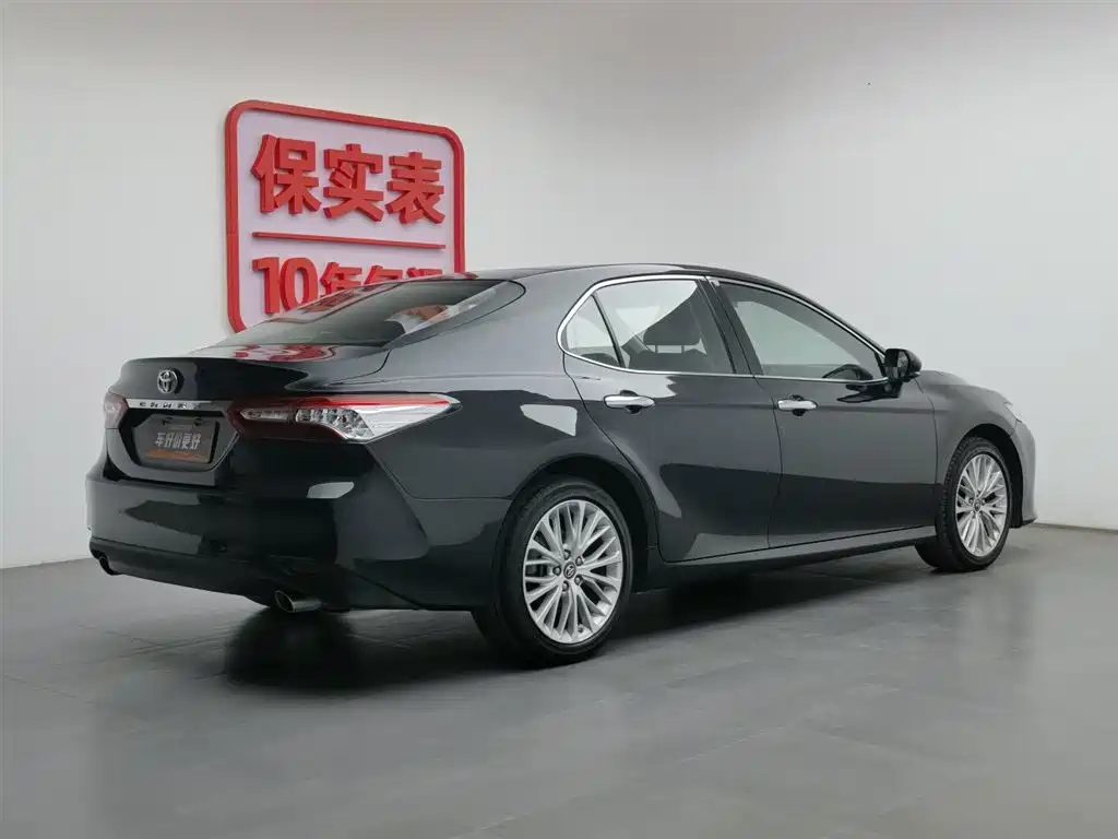 TOYOTA CAMRY 2018