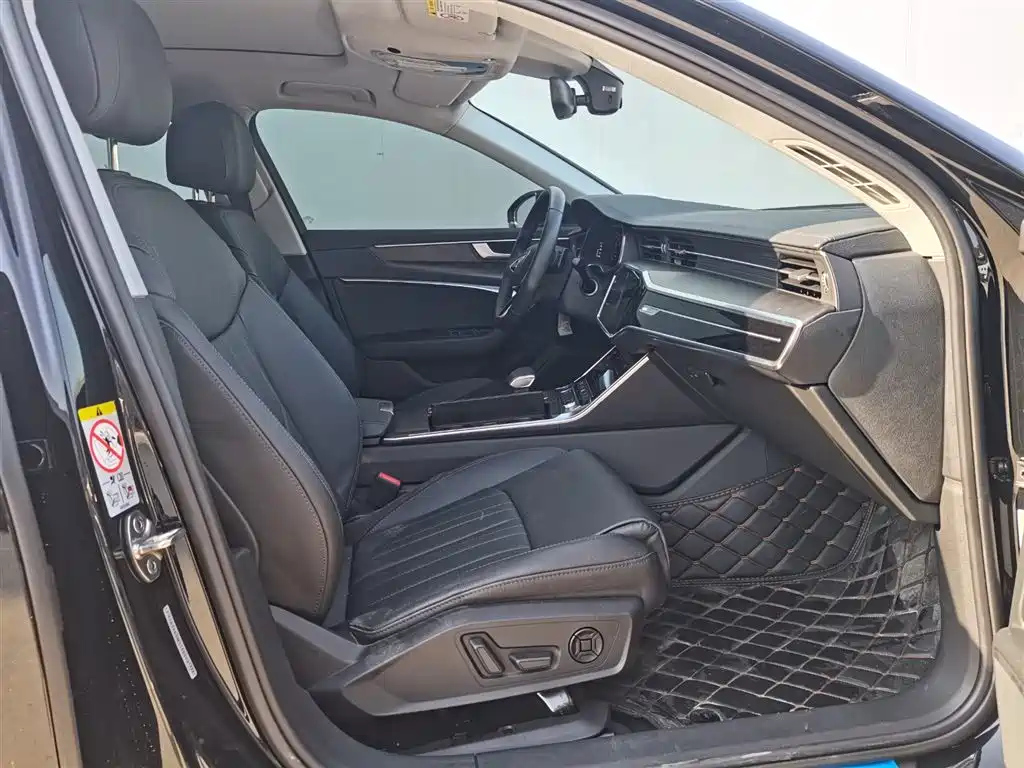 AUDI A6L 2022