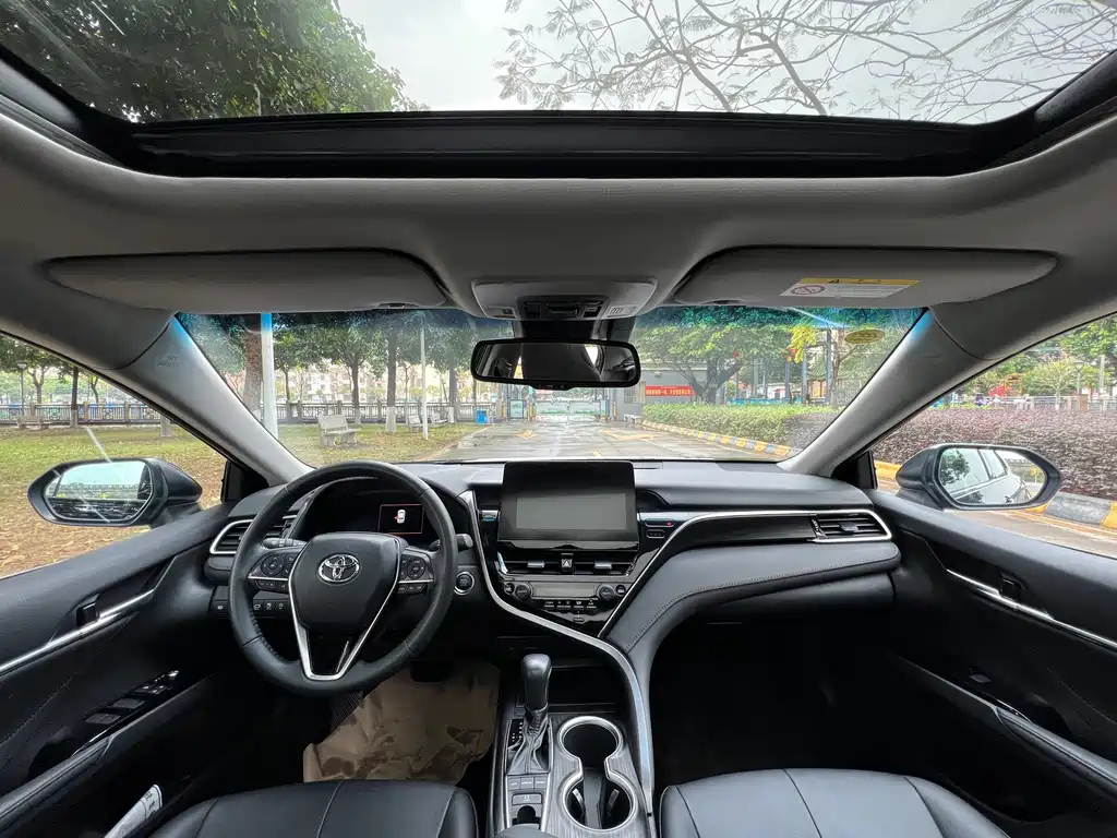 TOYOTA CAMRY 2021