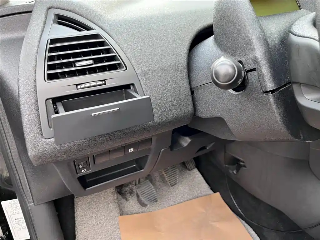 CITROEN C-QUATRE 2012