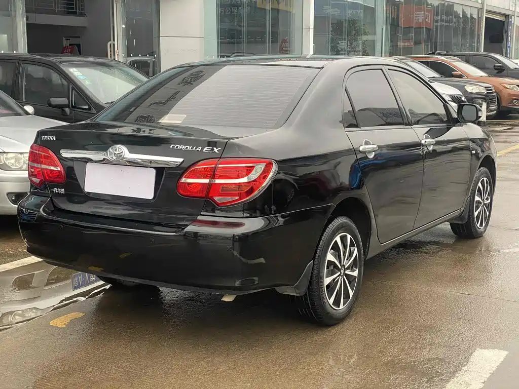 TOYOTA COROLLA 2015