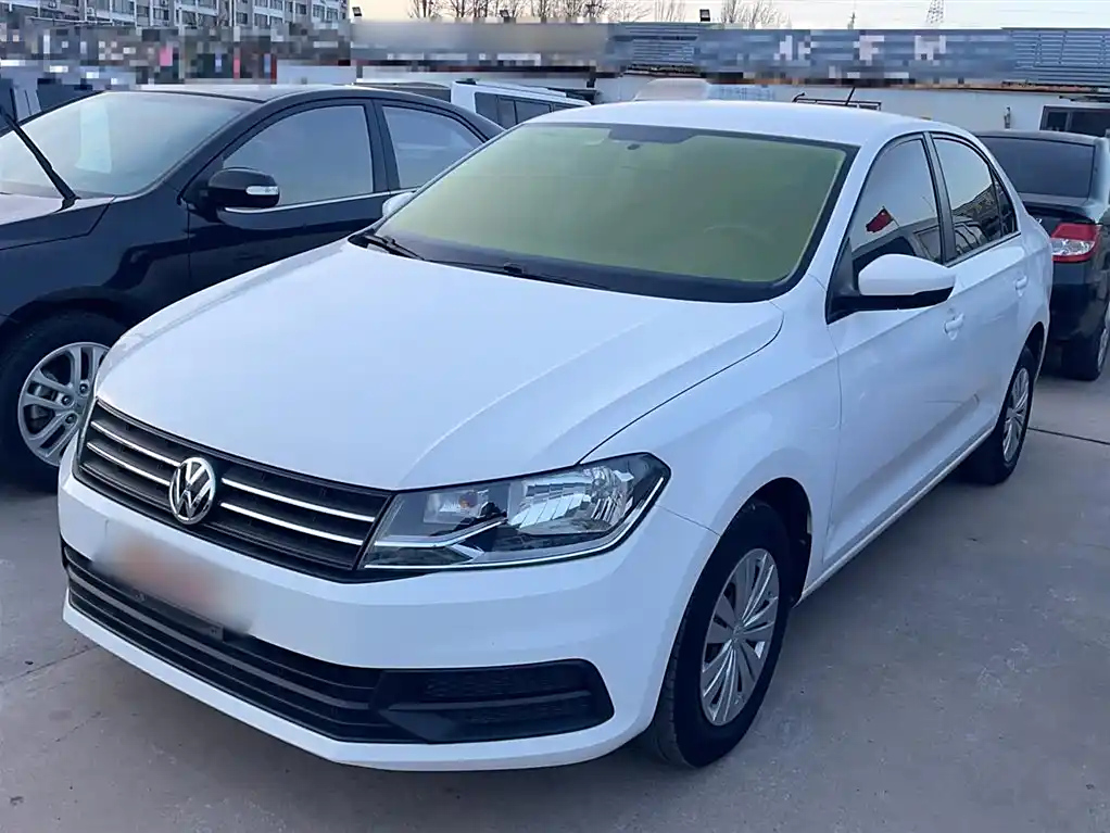 VOLKSWAGEN SANTANA 2019