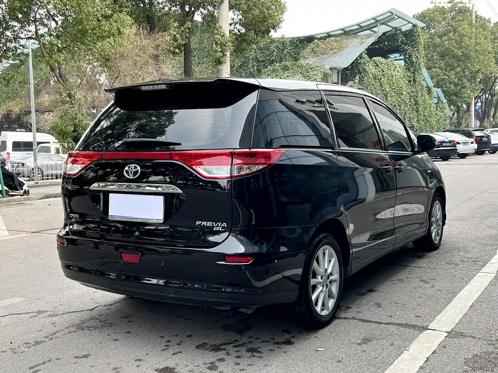 TOYOTA PREVIA 2015