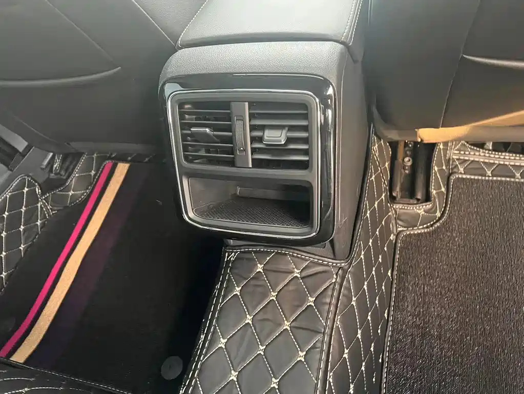VOLKSWAGEN PASSAT 2021